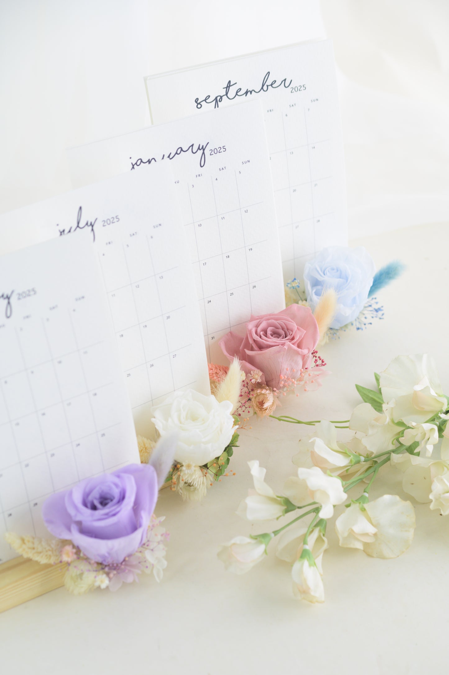 Blooming Year 2025 Desk Floral Calendar